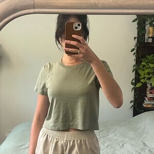 Green Wilfred Free Aritzia Weekend T-Shirt